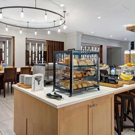 Hilton Garden Inn Terre Haute Exterior photo