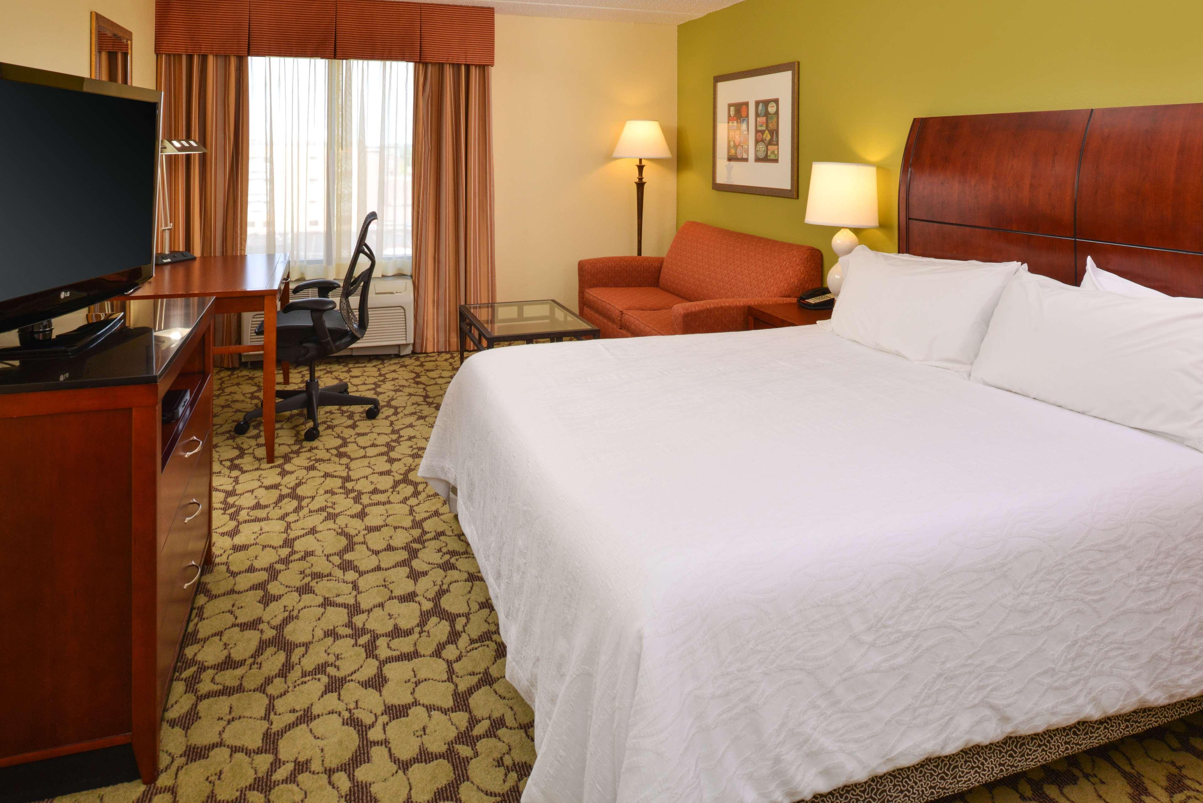 Hilton Garden Inn Terre Haute Exterior photo