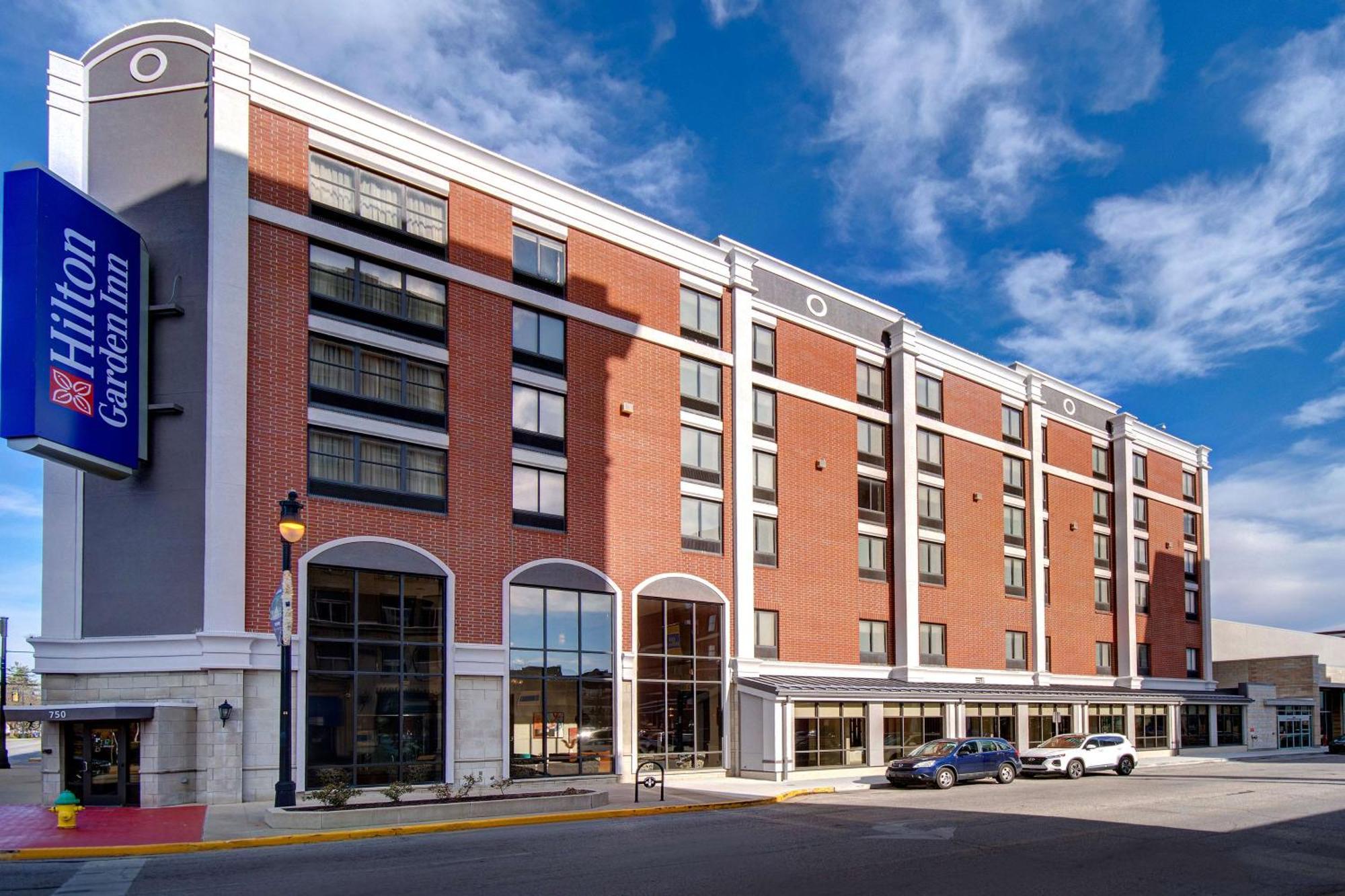 Hilton Garden Inn Terre Haute Exterior photo