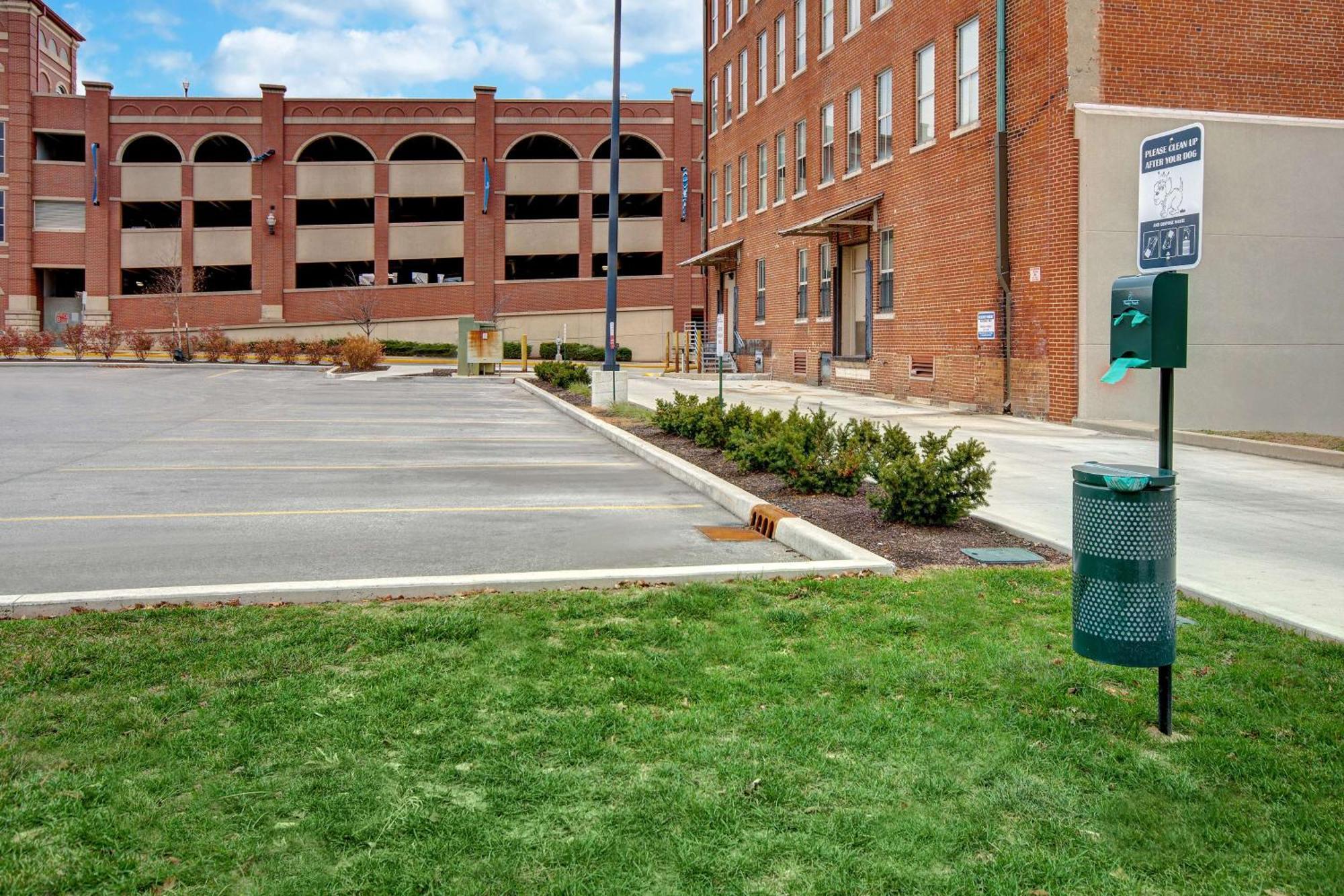 Hilton Garden Inn Terre Haute Exterior photo